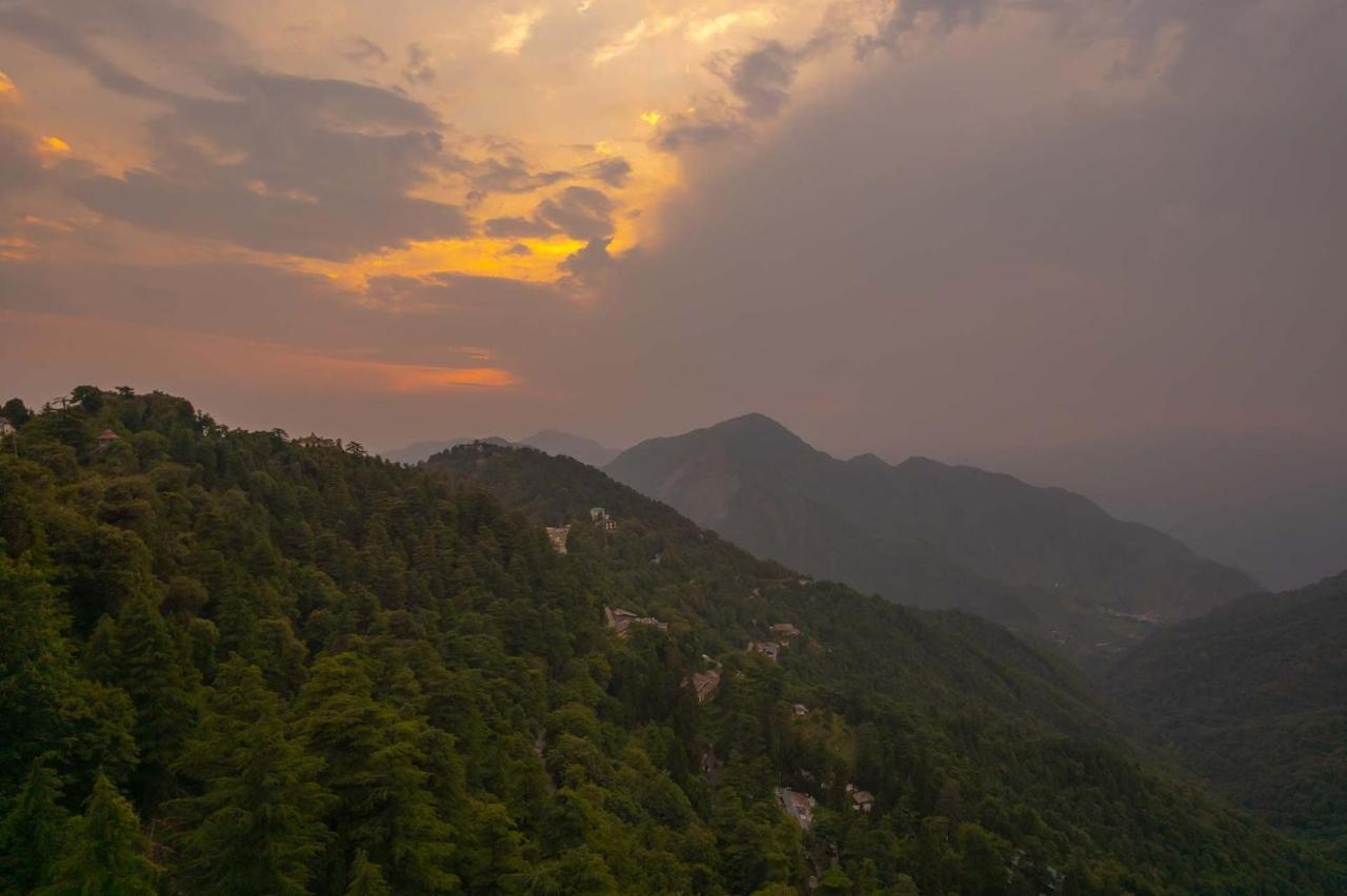 Stayvista Mellow Cottage Scenic View Near Mall Road Mussoorie Dış mekan fotoğraf